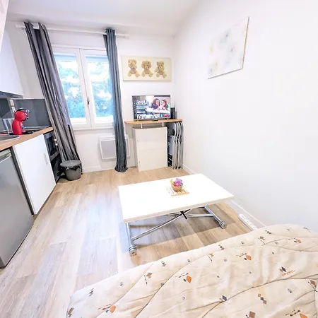 Apartment Ponta T2 - Proche Gare, Parc De Blossac Et Centre-ville