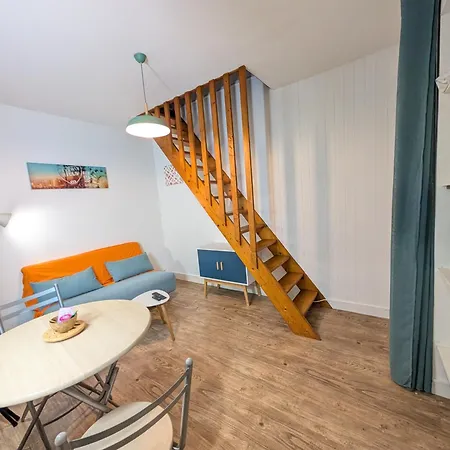 Ponta T2 - Proche Gare, Parc De Blossac Et Centre-ville Apartment