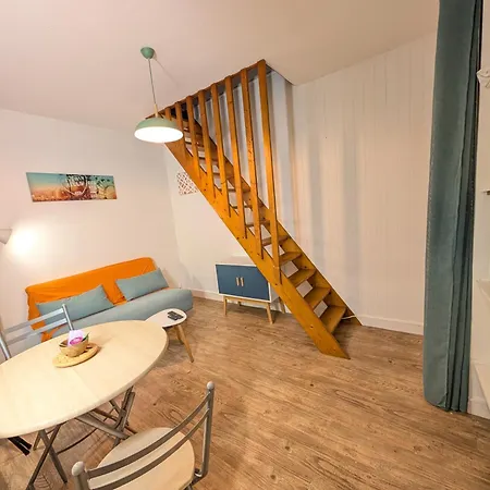 Ponta T2 - Proche Gare, Parc De Blossac Et Centre-ville Apartment