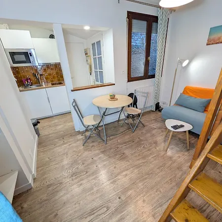 Ponta T2 - Proche Gare, Parc De Blossac Et Centre-ville Apartment