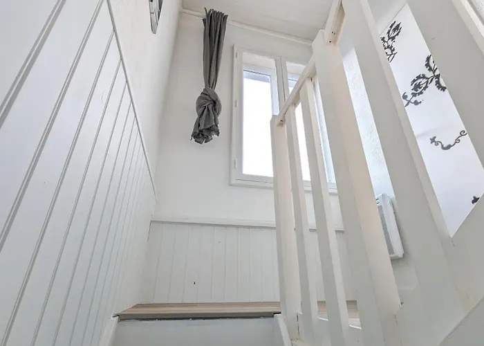 Apartment Ponta T2 - Proche Gare, Parc De Blossac Et Centre-ville