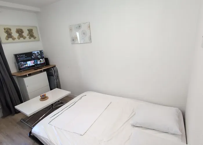 Apartment Ponta T2 - Proche Gare, Parc De Blossac Et Centre-ville *