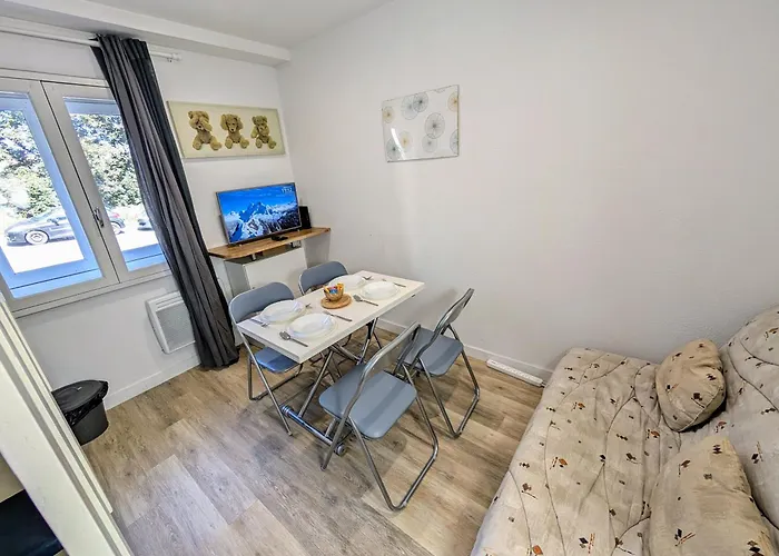 Ponta T2 - Proche Gare, Parc De Blossac Et Centre-ville Apartment *