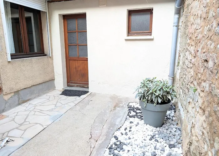 Ponta T2 - Proche Gare, Parc De Blossac Et Centre-ville *