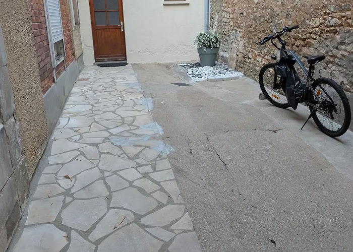 Ponta T2 - Proche Gare, Parc De Blossac Et Centre-ville * Poitiers