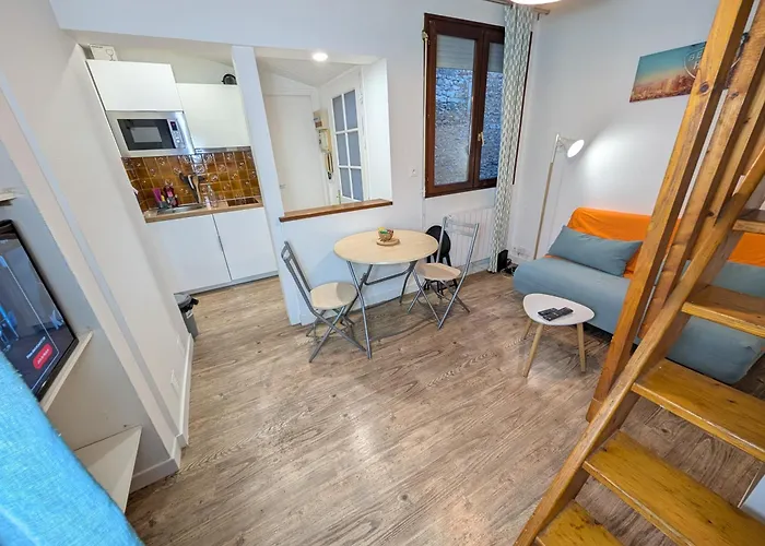 Ponta T2 - Proche Gare, Parc De Blossac Et Centre-ville Apartment